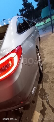 Hyundai Sonata-5