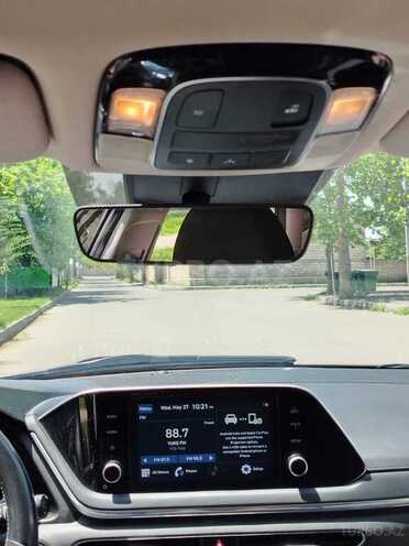 Hyundai Sonata-8