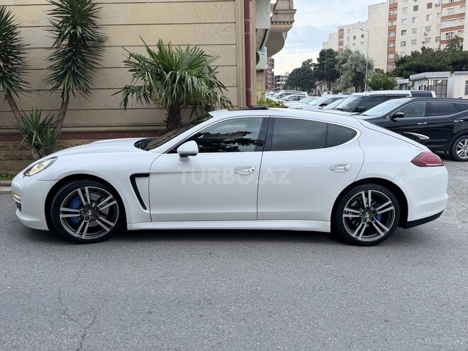 Porsche Panamera-2