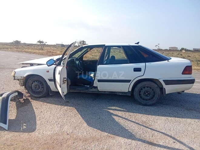Daewoo Espero-3