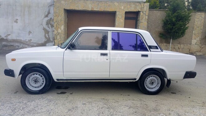 LADA (VAZ) 2107-4