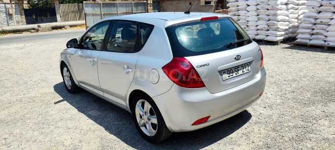 Kia Ceed-4