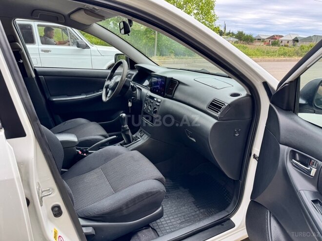 Toyota Corolla-10