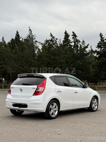 Hyundai i30-6
