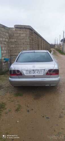Mercedes E 220-8