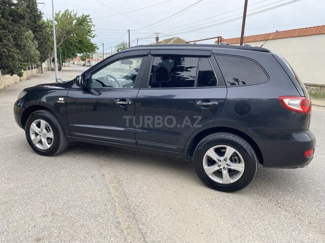 Hyundai Santa Fe-21