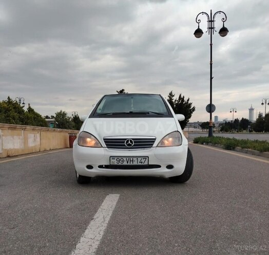 Mercedes A 140-1