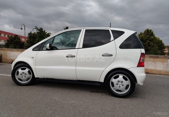 Mercedes A 140-4