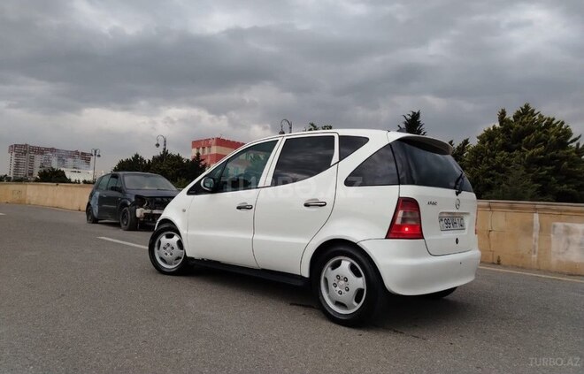 Mercedes A 140-5