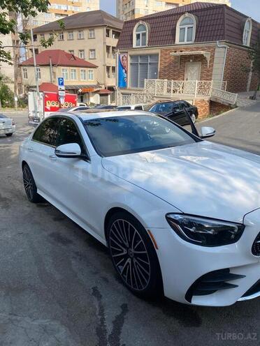 Mercedes E 350-11