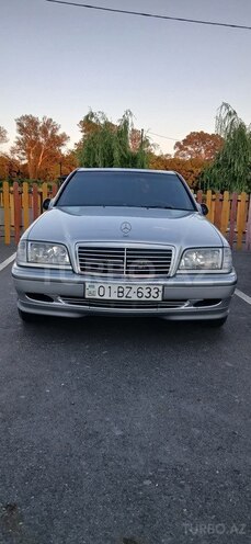 Mercedes C 200-1