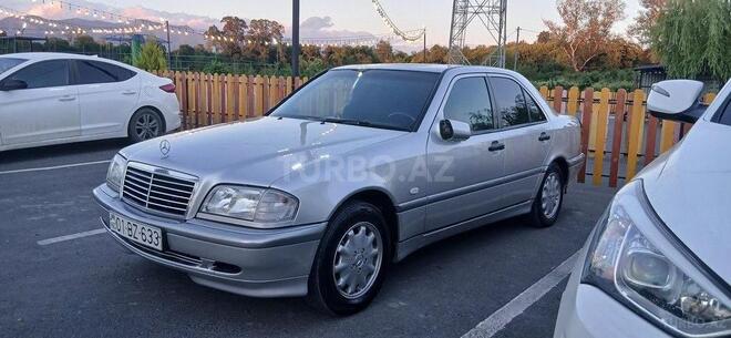 Mercedes C 200-2
