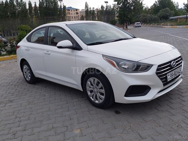 Hyundai Accent-10
