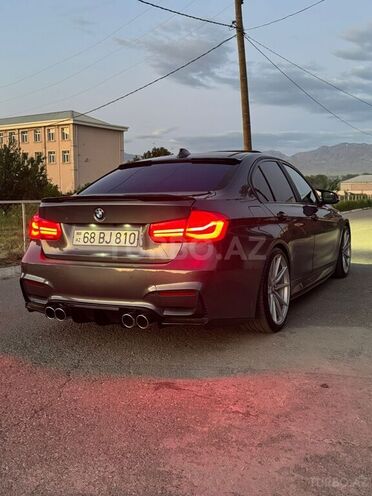 BMW 330-10