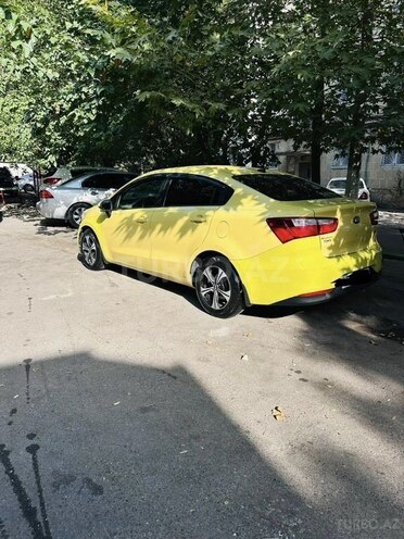 Kia Rio-4