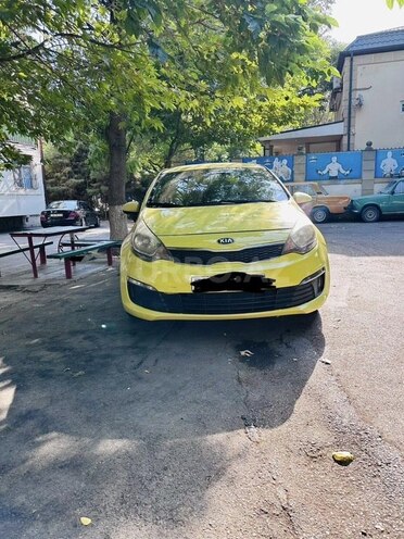 Kia Rio-5
