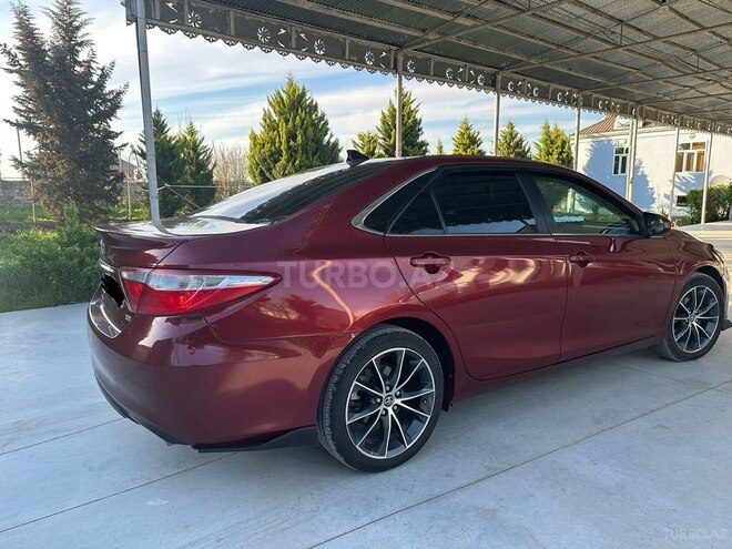 Toyota Camry-3