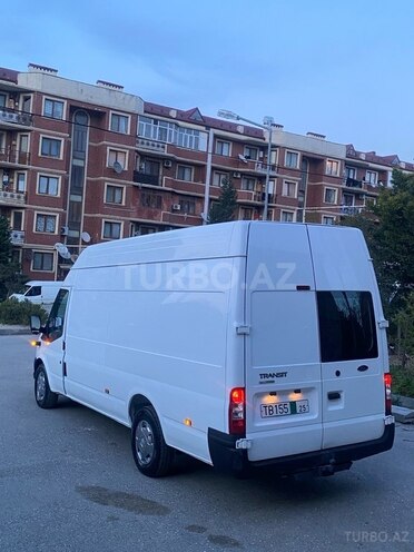 Ford Transit-5