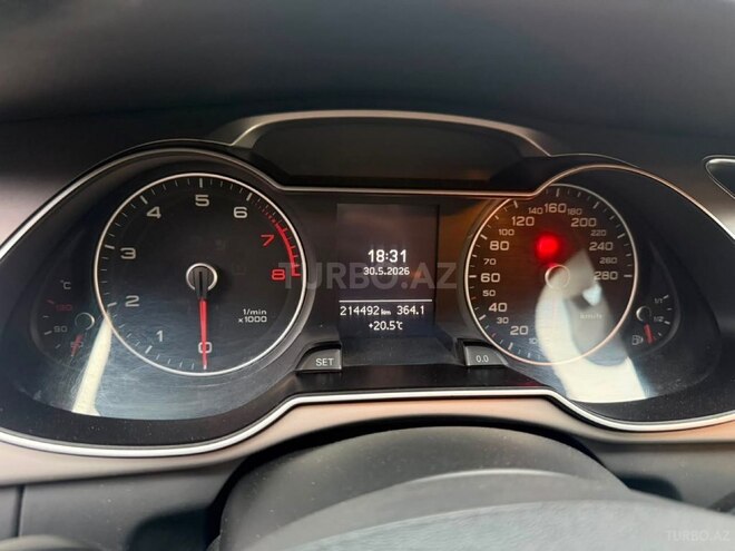 Audi A4-9