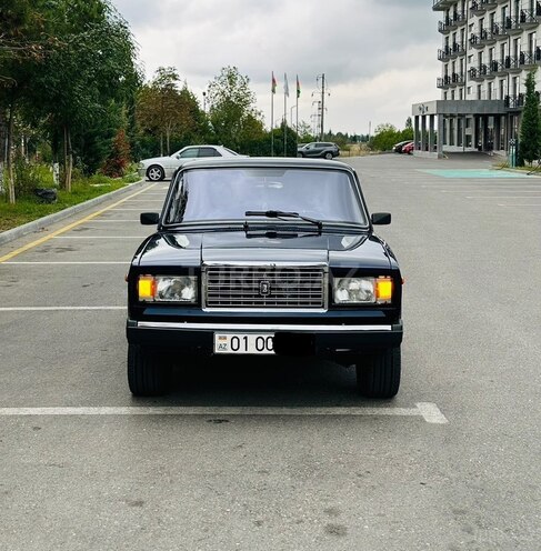 LADA (VAZ) 2107-1
