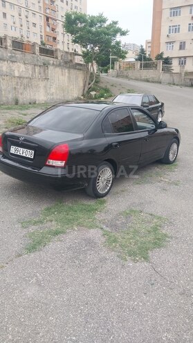 Hyundai Elantra-4