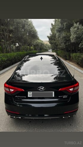 Hyundai Sonata-5