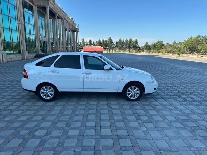 LADA (VAZ) Priora-8