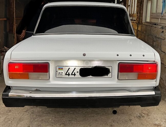 LADA (VAZ) 2107-15