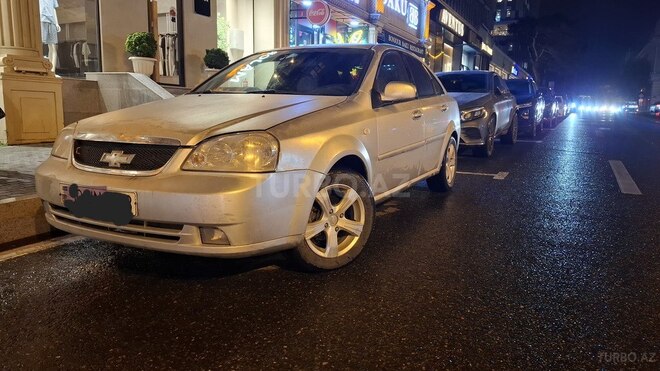 Chevrolet Lacetti-2