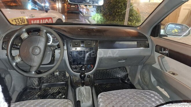 Chevrolet Lacetti-6