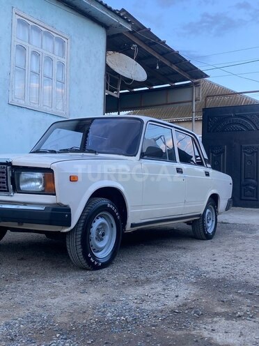 LADA (VAZ) 2107-5