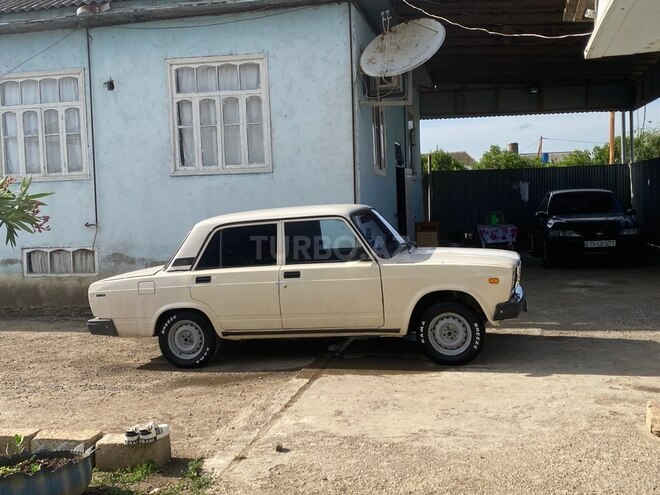 LADA (VAZ) 2107-7