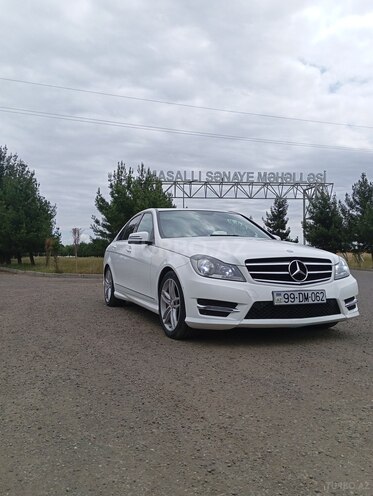 Mercedes C 250-1