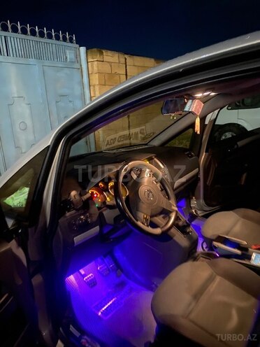 Opel Zafira-12