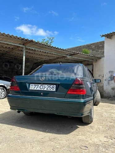 Mercedes C 180-4