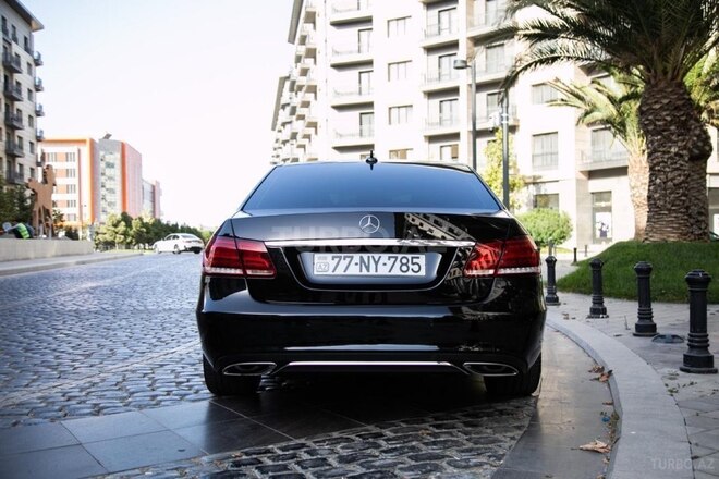 Mercedes E 220-5