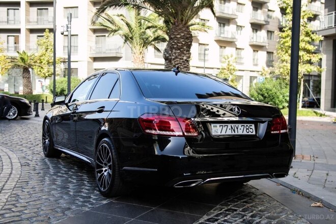 Mercedes E 220-6