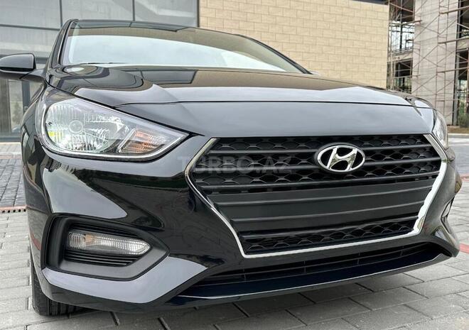 Hyundai Accent-3