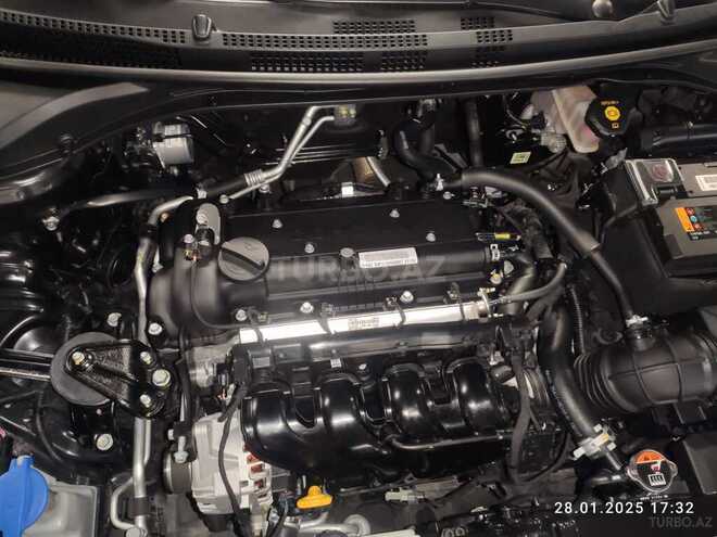 Hyundai Accent-16