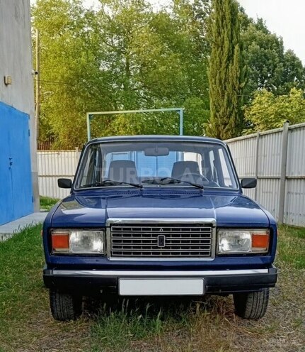 LADA (VAZ) 2107-1