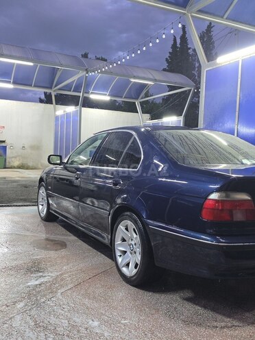 BMW 523-7