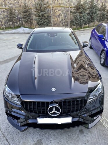Mercedes E 220 d-10