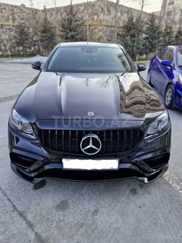 Mercedes E 220 d-11