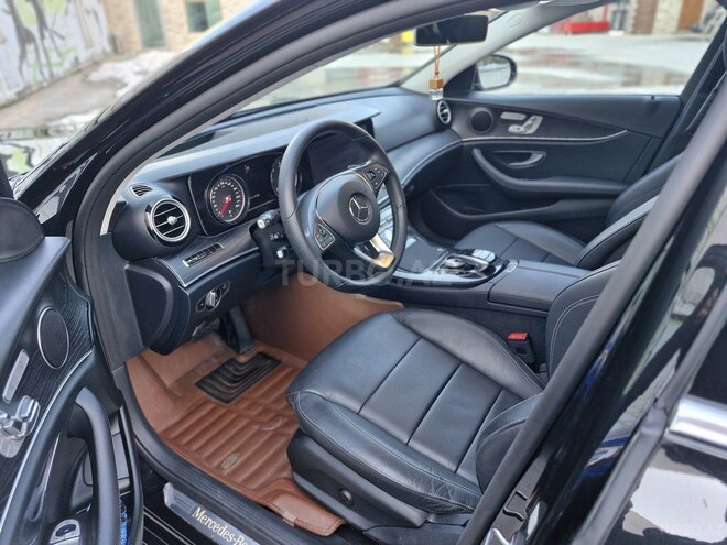Mercedes E 220 d-5
