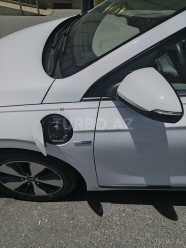 Hyundai IONIQ-3