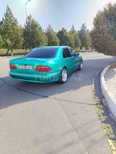 Mercedes E 240-9