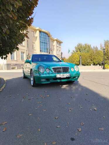 Mercedes E 240-12