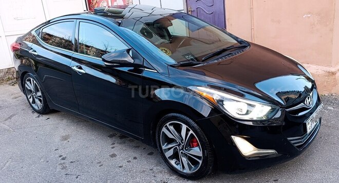 Hyundai Elantra-1
