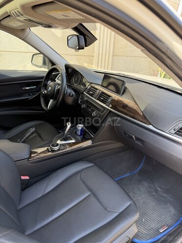 BMW 330-7