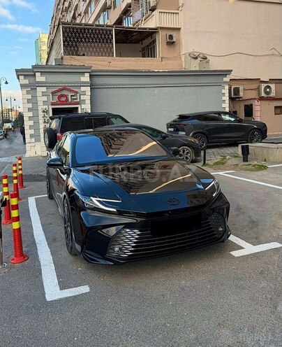Toyota Camry-13